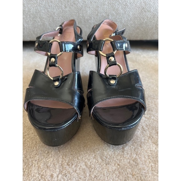 Red VALENTINO BLACK WEDGES - SIZE 10/40 - Picture 4 of 10